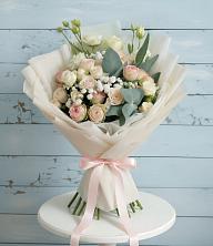 Букет цветов из:  Розы и Лизиантусы в Орше