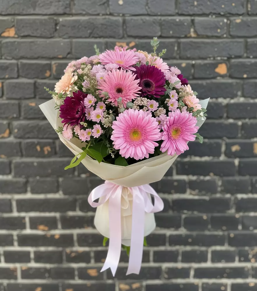 Букет цветов из: Герберы и Хризантемы в Орше