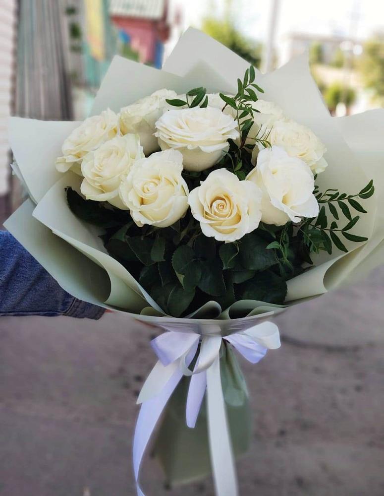 Букет Белые розы Проуд в Орше