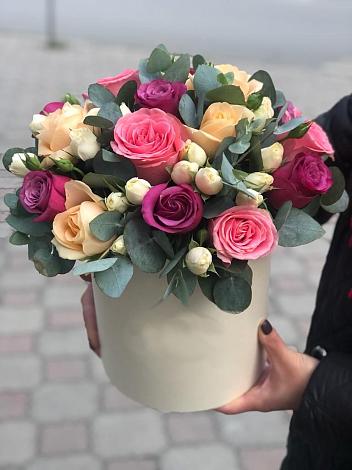 Цветочная композиция из Розы в шляпной коробке в Орше