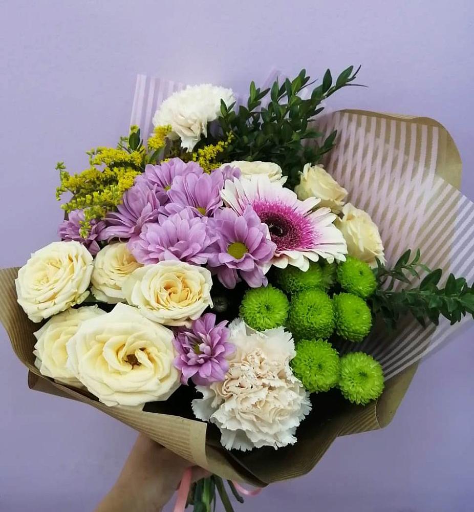 Букет цветов из: Хризантемы, Розы, Гвоздики и Герберы в Орше