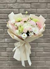 Букет цветов из:  Гвоздики, Розы, Лизиантусы и Хризантемы #REPLACE_PRED# Орше