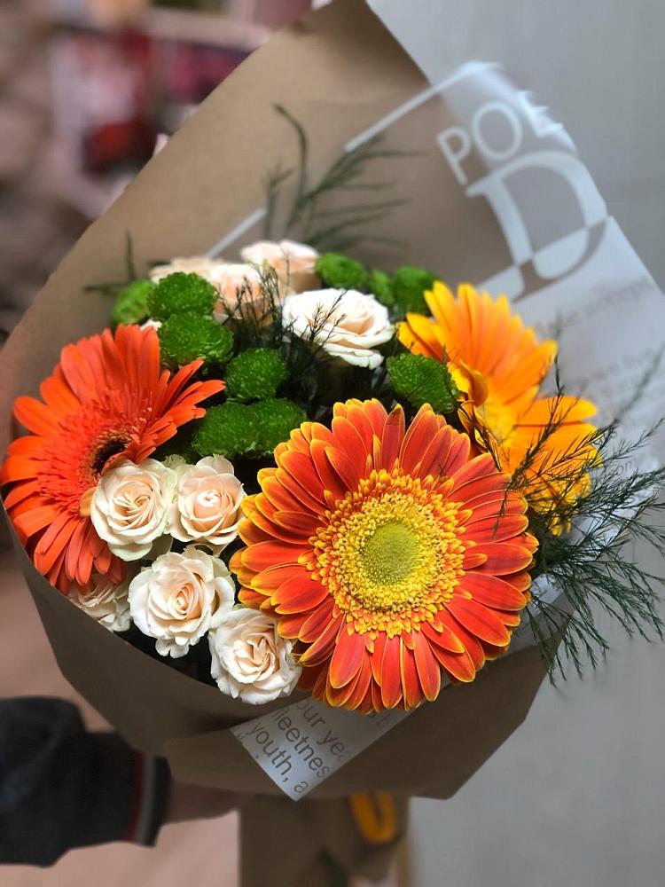 Букет цветов из: Герберы, Хризантемы и Розы в Орше