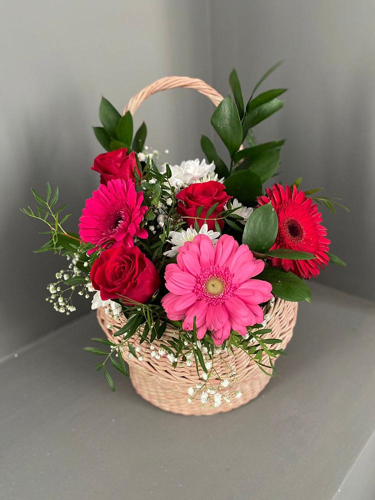 Цветочная композиция из Розы, Хризантемы и Герберы в корзине в Орше