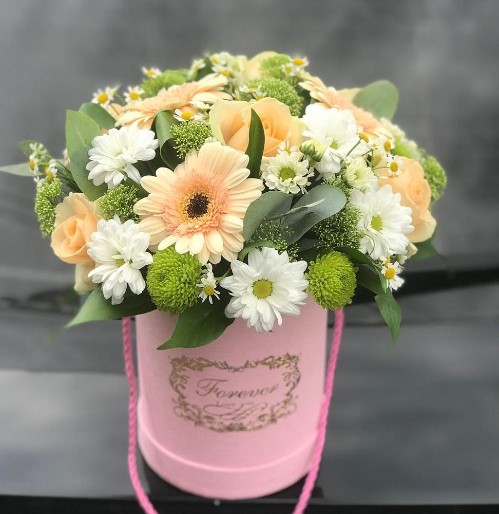 Цветочная композиция из Розы, Герберы и Хризантемы в шляпной коробке в Орше