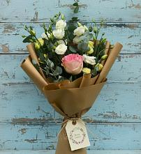 Букет цветов из:  Розы и Лизиантусы в Орше