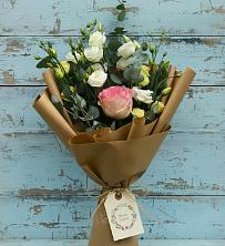 Букет цветов из:  Розы и Лизиантусы в Орше